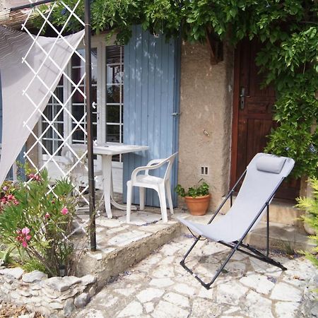 Petit Studio Atypique Et Cosy En Provence Saint-Etienne-les-Orgues Luaran gambar
