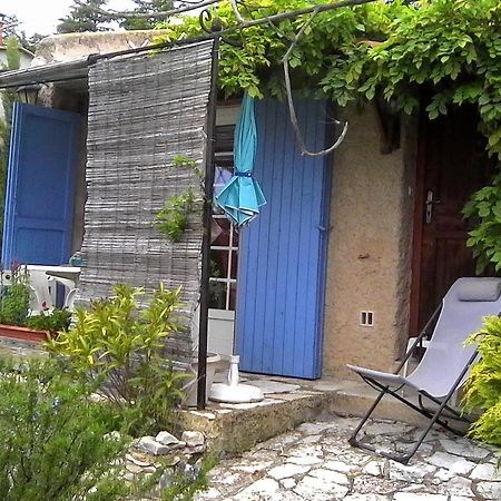 Petit Studio Atypique Et Cosy En Provence Saint-Etienne-les-Orgues Luaran gambar
