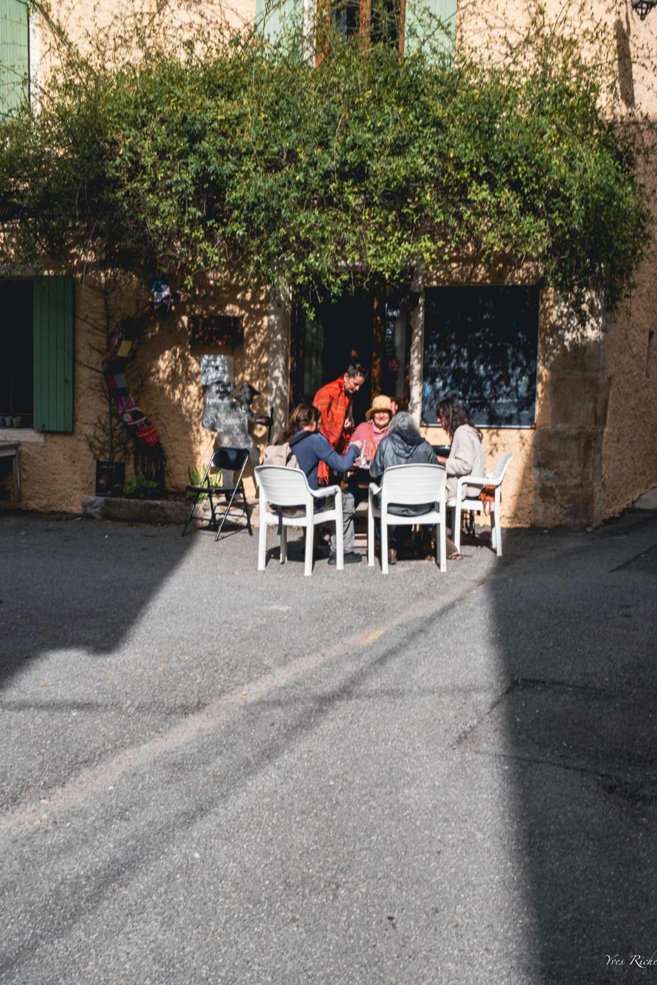 Petit Studio Atypique Et Cosy En Provence Saint-Etienne-les-Orgues Luaran gambar
